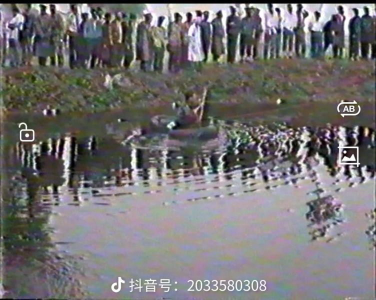 文件:“西安空难纪实”-IMG 8784.JPG